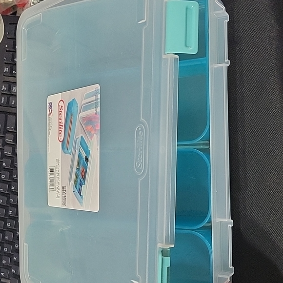 Sterilite Divided Container Case, removable compartments, snap lid NEW - Picture 1 of 6
